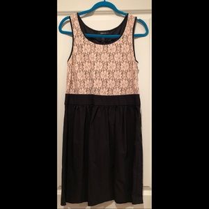 Lace colorblock dress